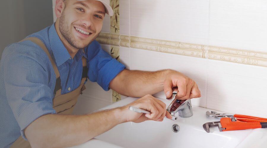 Local water heater installation in Gilberts, IL